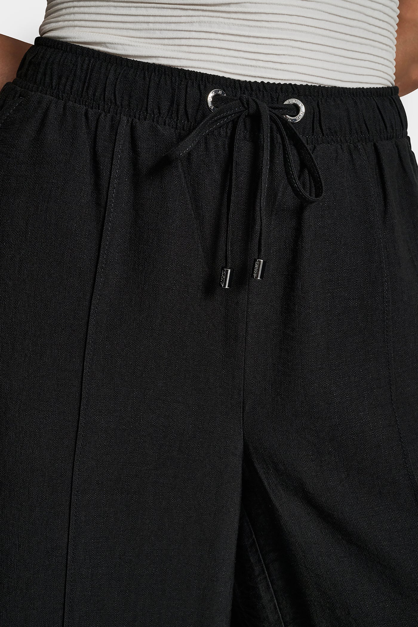 SEAMED WIDE LEG PULL-ON PANT