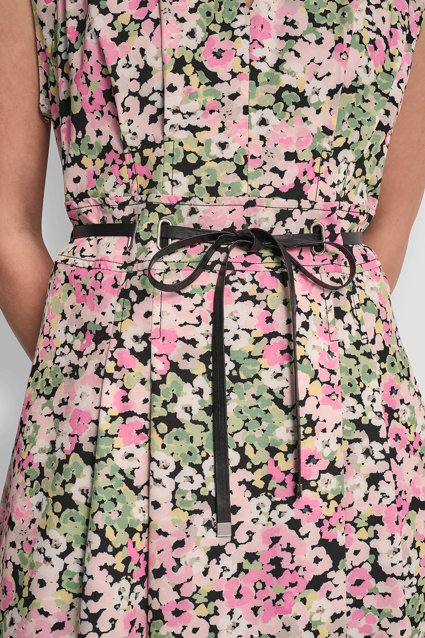 FLORAL MIDI FIT & FLARE DRESS