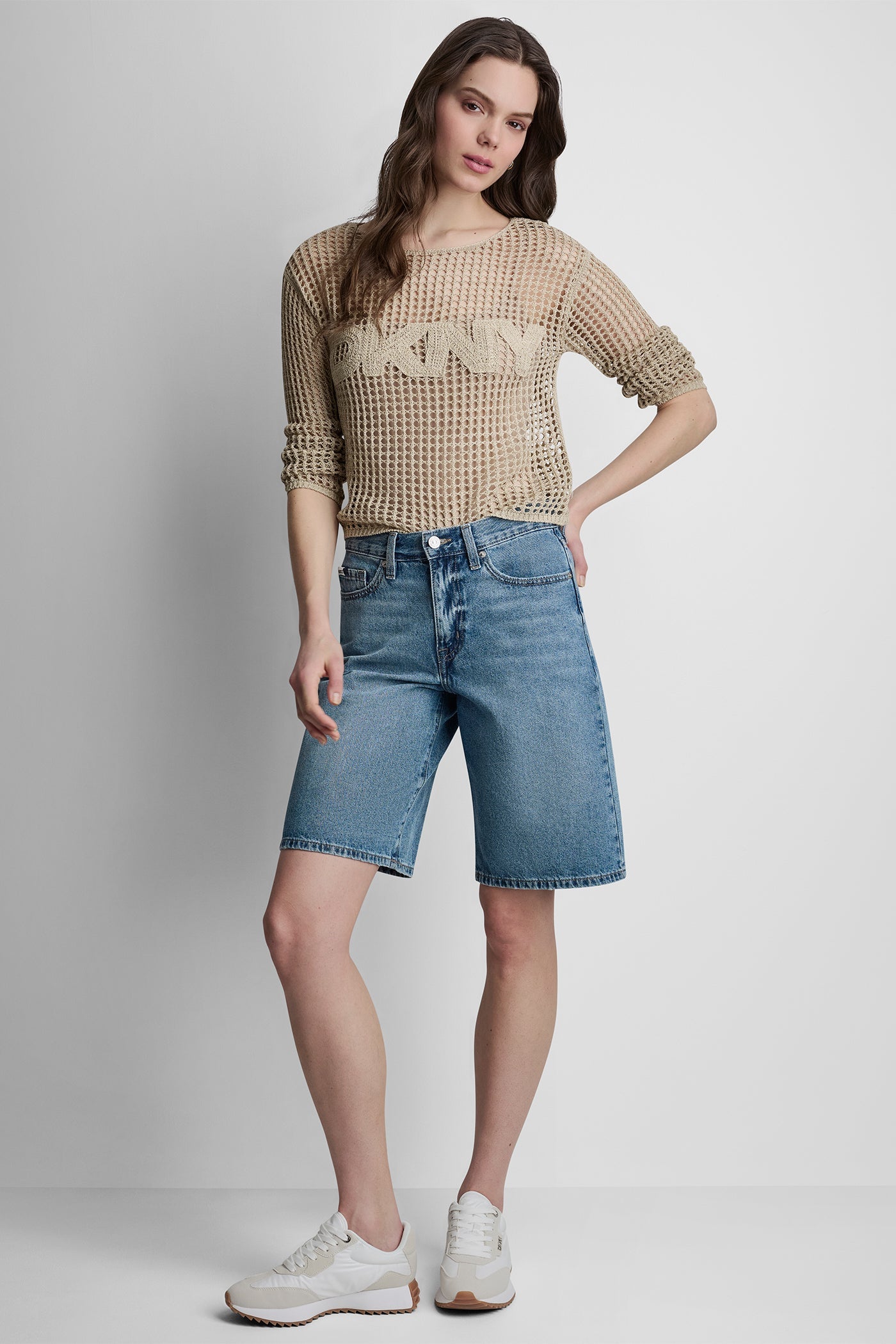 MID-RISE RELAXED DENIM SHORT