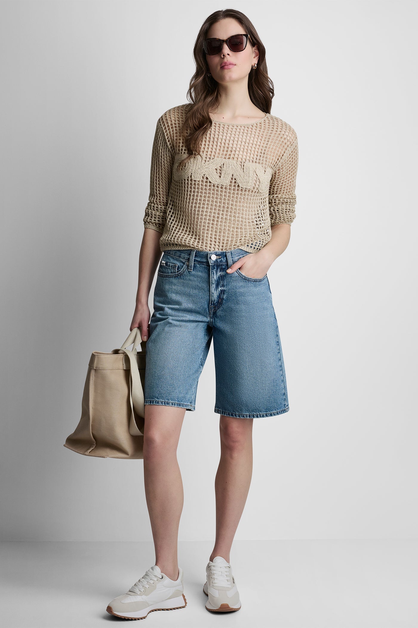 MID-RISE RELAXED DENIM SHORT