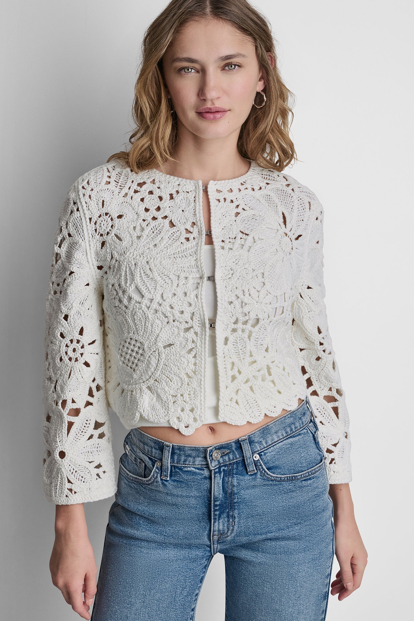 FLORAL CROCHET CARDIGAN WITH SCALLOP HEM