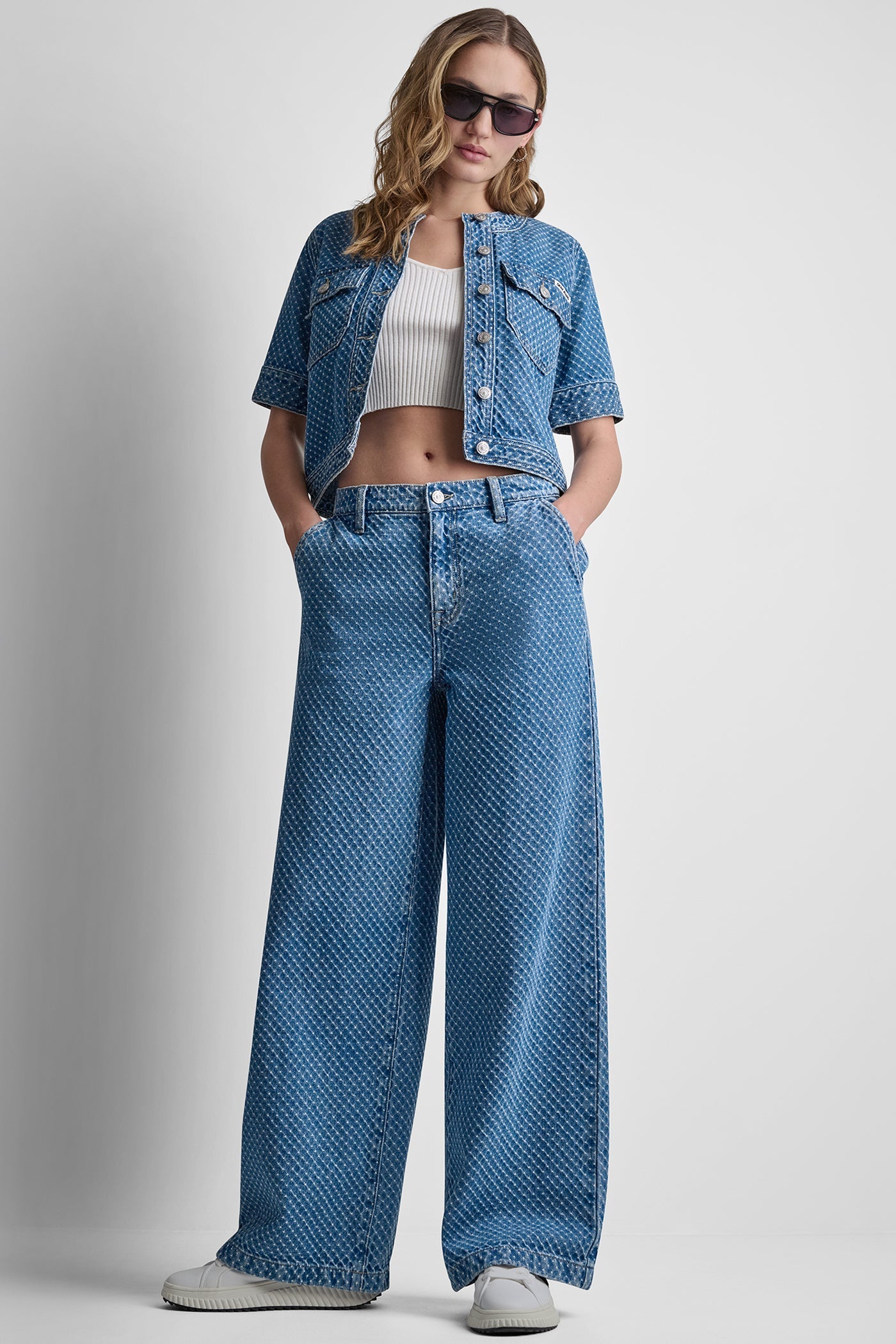 MID-RISE WIDE LEG WITH SLASH POCKETS