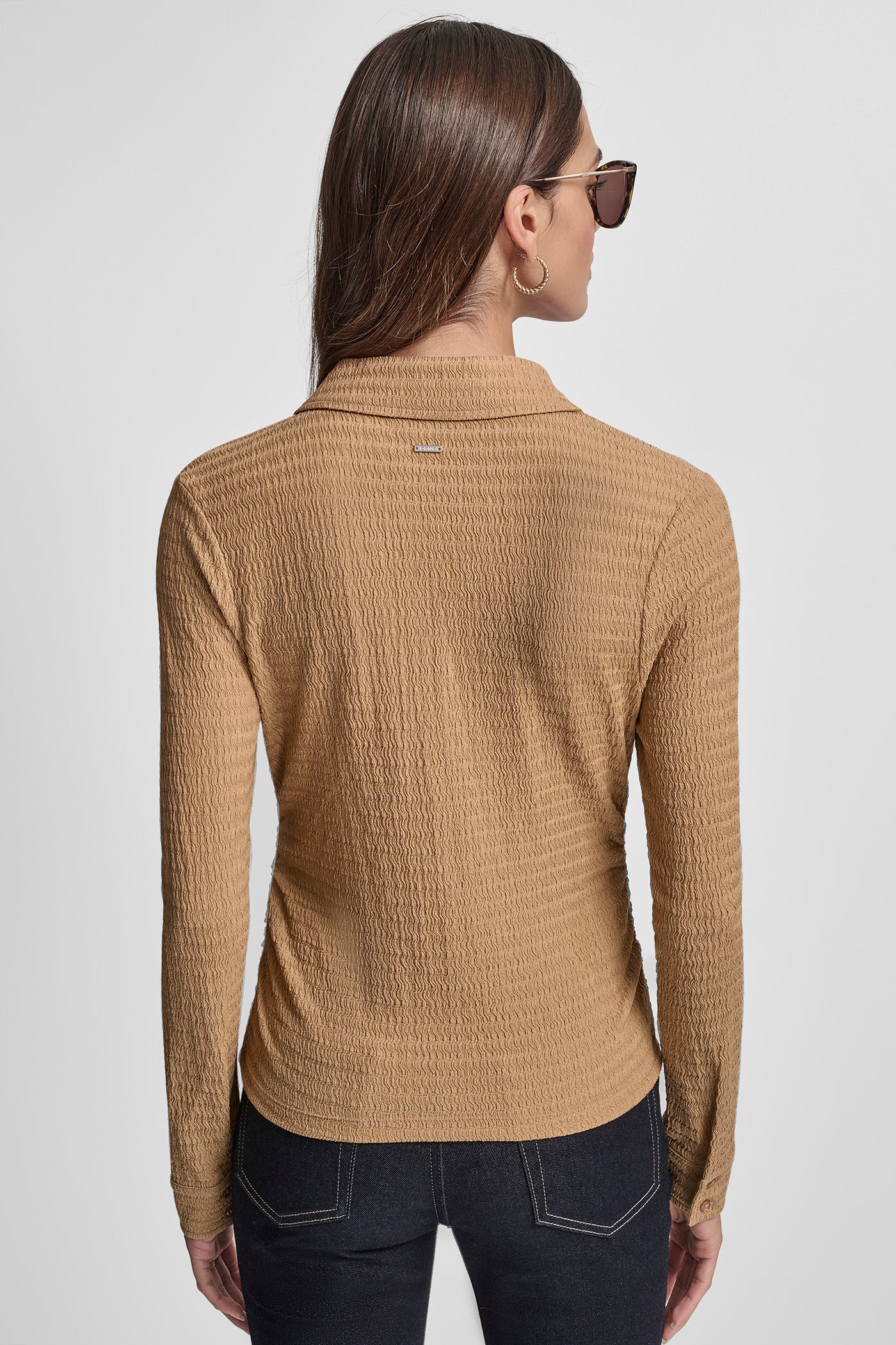 RIPPLE LACE VNECK SHIRT