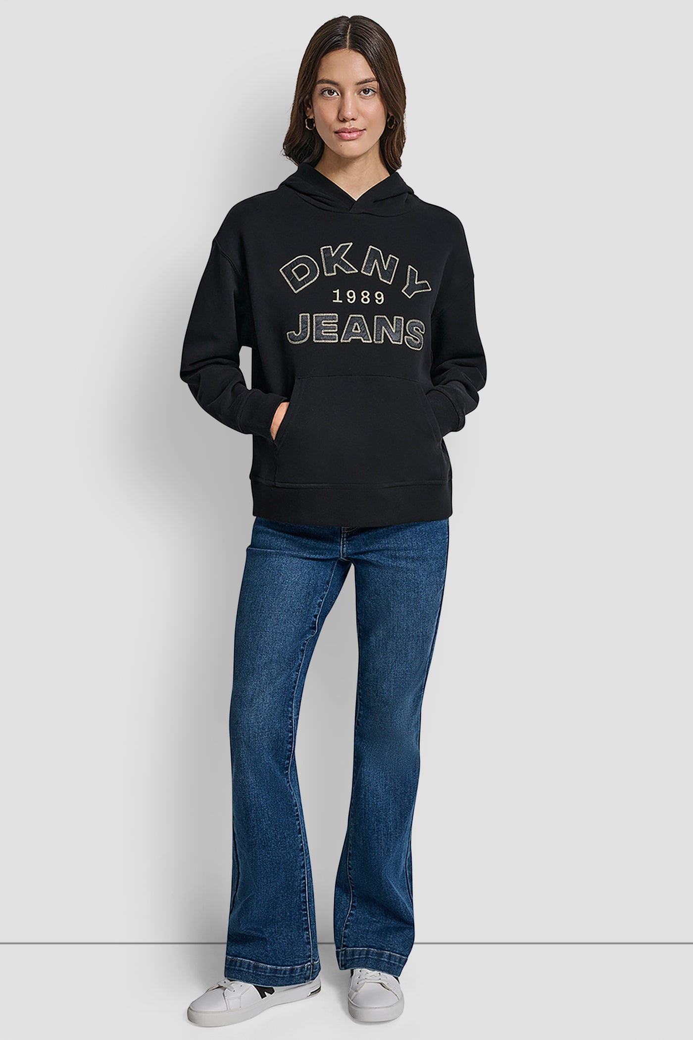 DKNY JEANS SATIN APPLIQUE CHAINSTITCH LOGO SWEATSHIRT