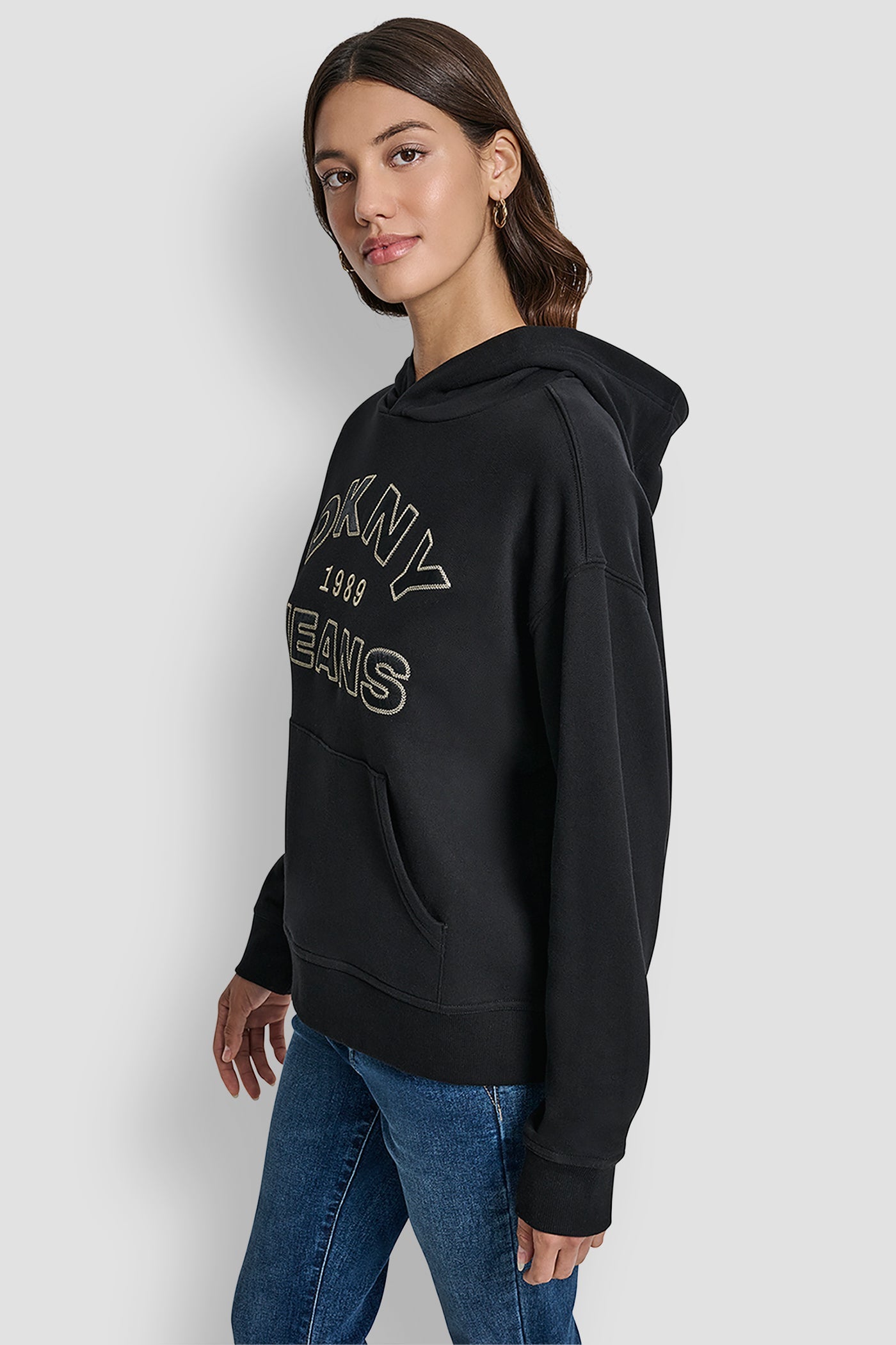 DKNY JEANS SATIN APPLIQUE CHAINSTITCH LOGO SWEATSHIRT