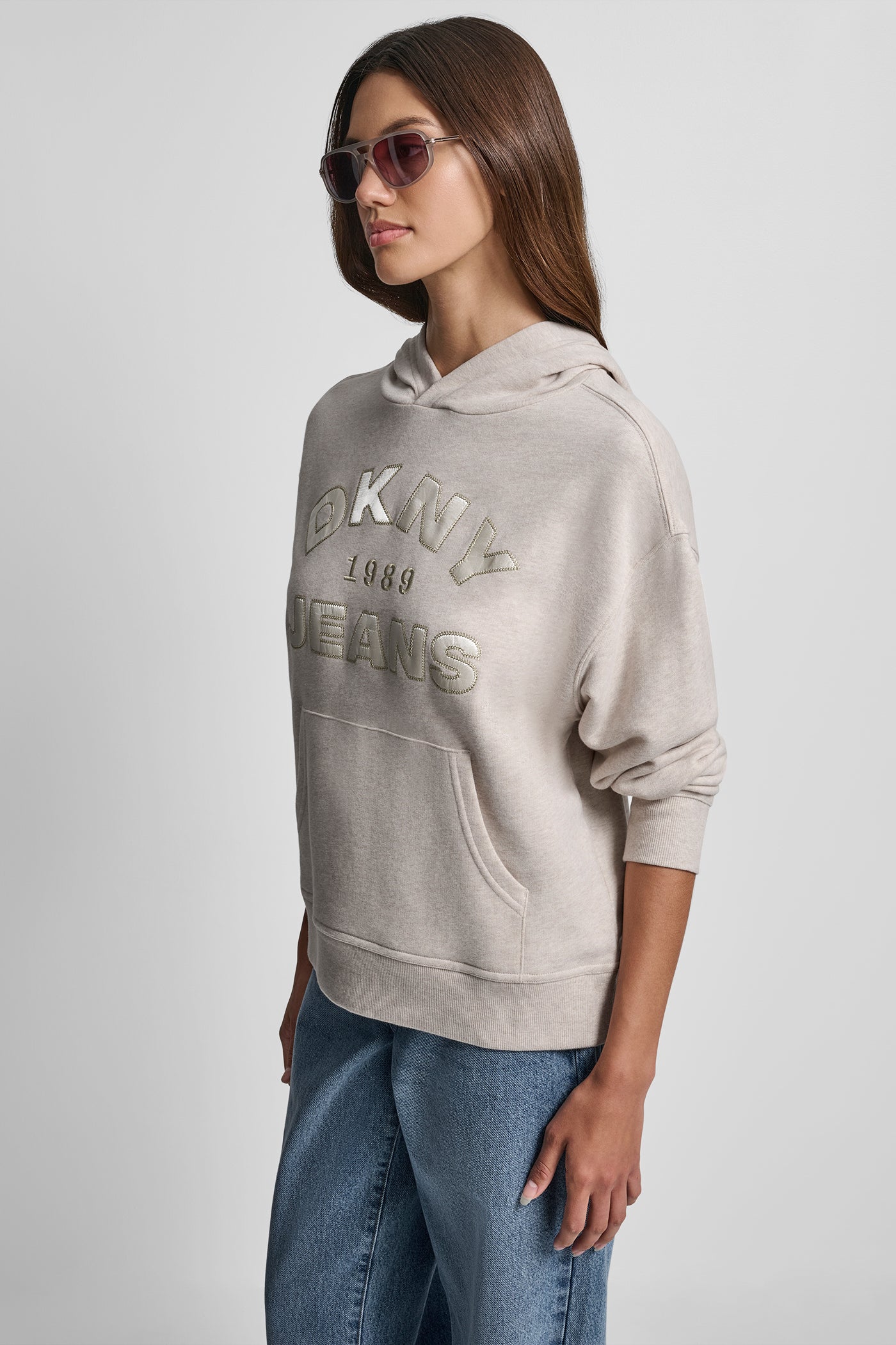 DKNY JEANS SATIN APPLIQUE CHAINSTITCH LOGO SWEATSHIRT