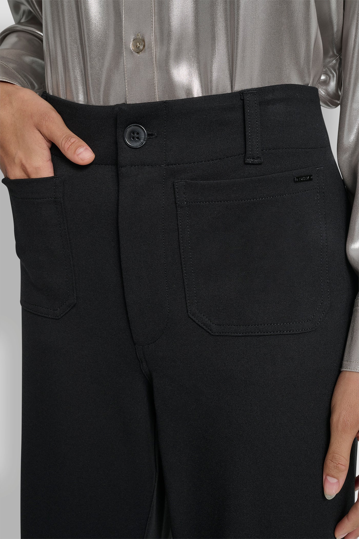 HIGH-RISE CROPPED WIDE LEG PANT