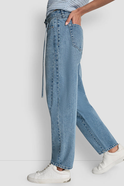 MID-RISE BARREL JEANS