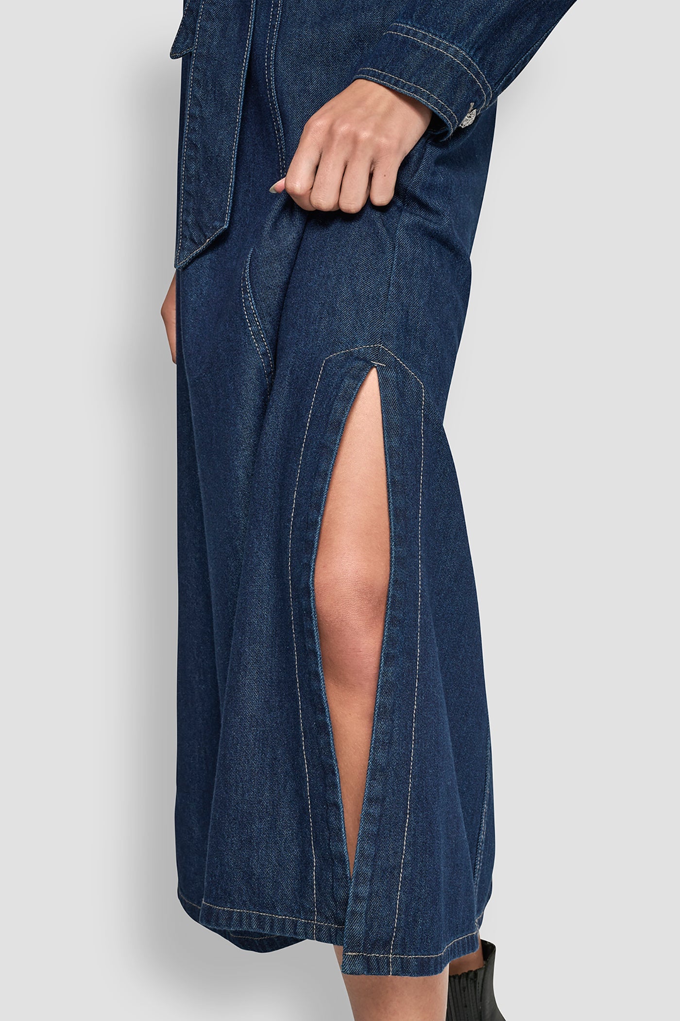 SELF BELT MAXI DRESS WITH SIDE SLITS
