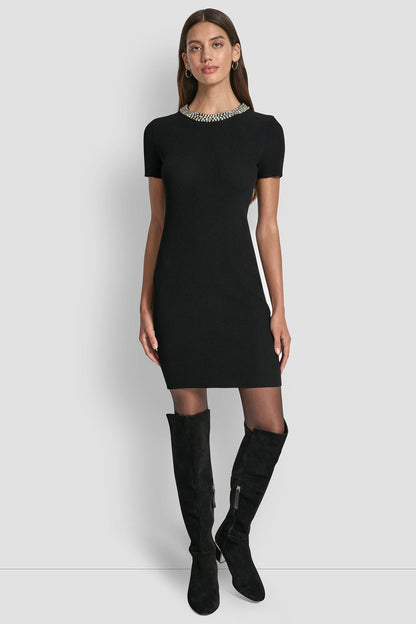 SHORT SLEEVE DRESS WITH EMBELISHMENTS