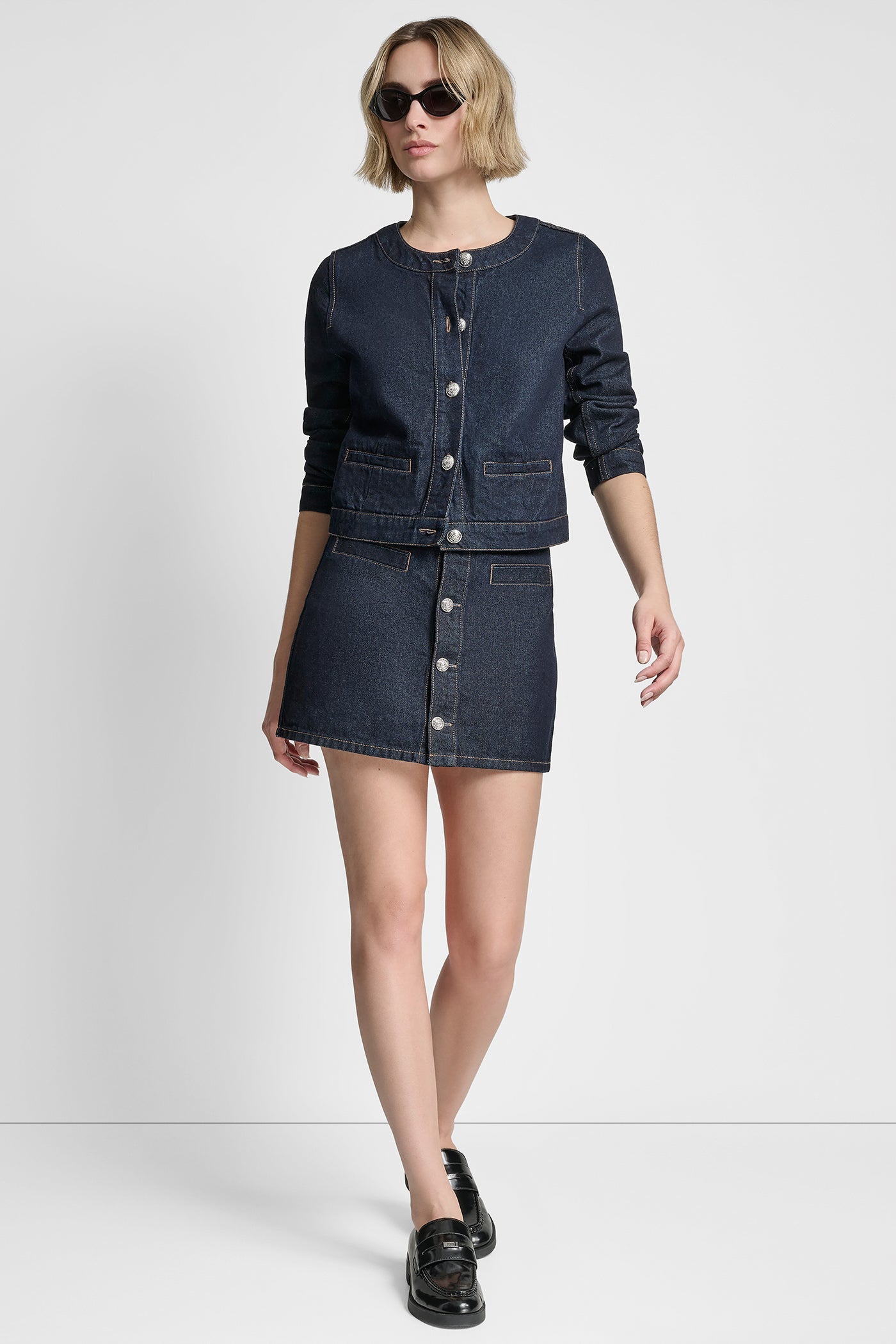 HIGH-RISE BUTTON FRONT MINI SKIRT