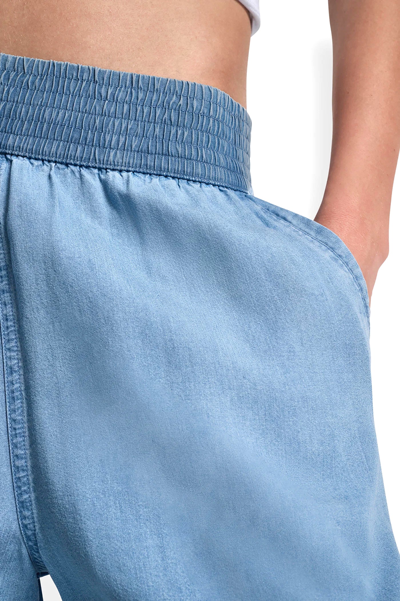WIDE LEG PULL-ON PANT