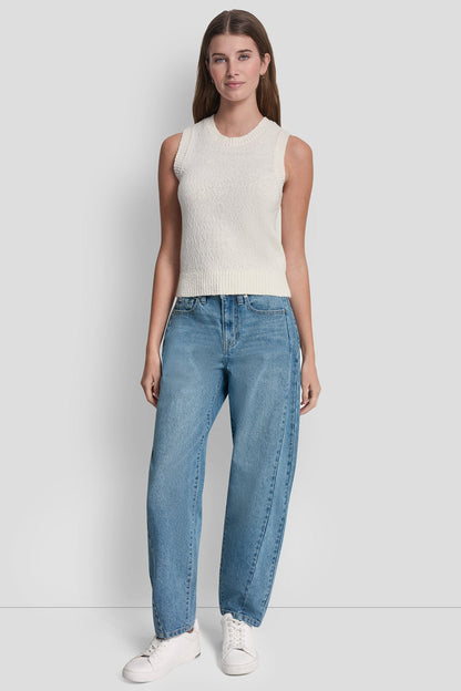 CREW NECK SLEEVELESS SWEATER