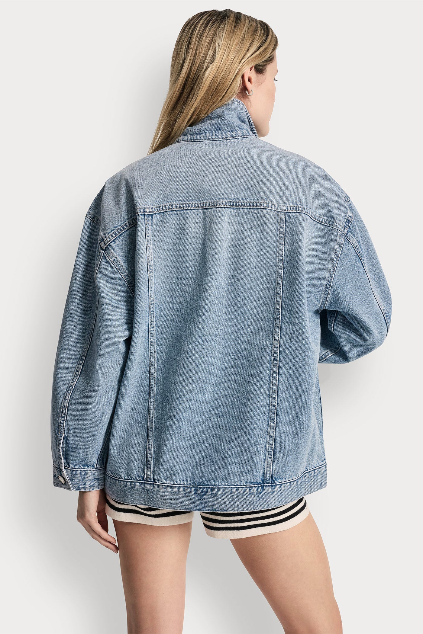 OVERSIZED TRUCKER JACKET