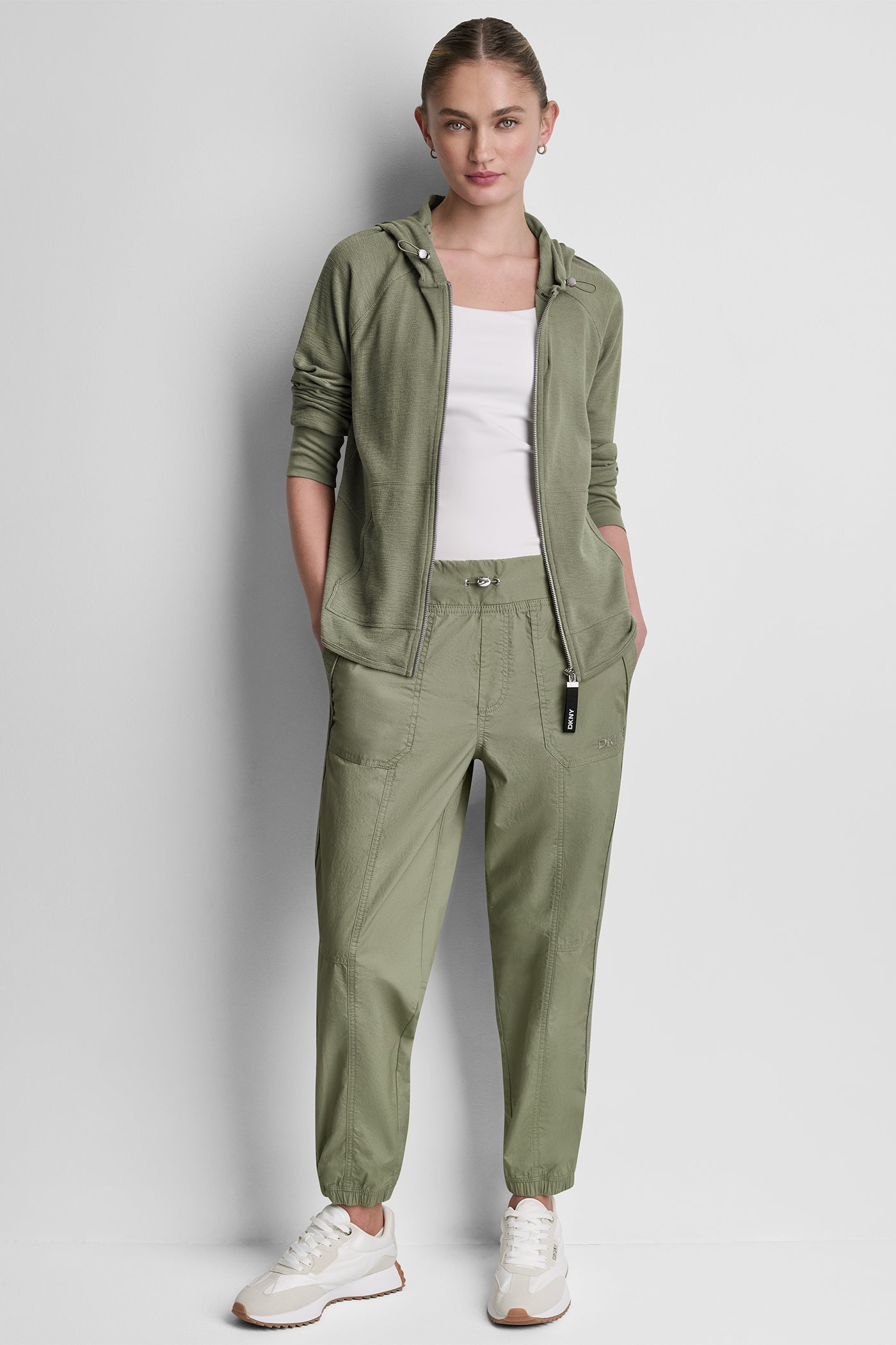 HIGH-RISE SLIM UTILITY JOGGER