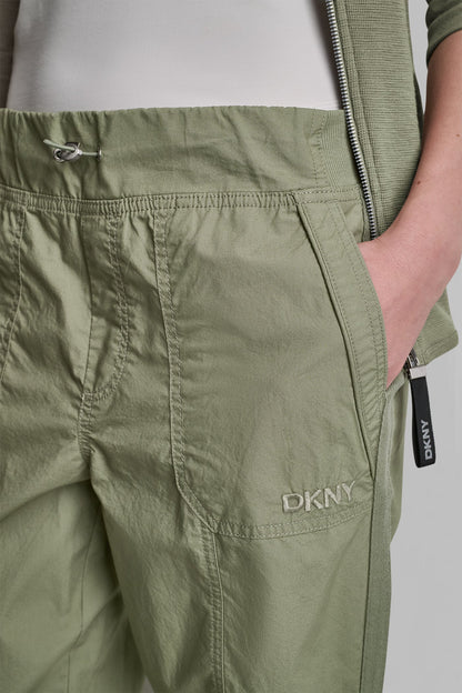 HIGH-RISE SLIM UTILITY JOGGER