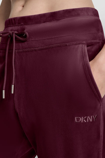 VELOUR HD EMBROIDERY LOGO SLIM FIT JOGGER