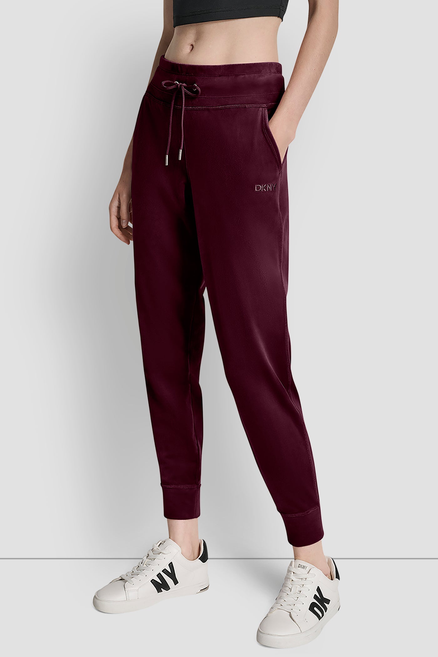 VELOUR HD EMBROIDERY LOGO SLIM FIT JOGGER