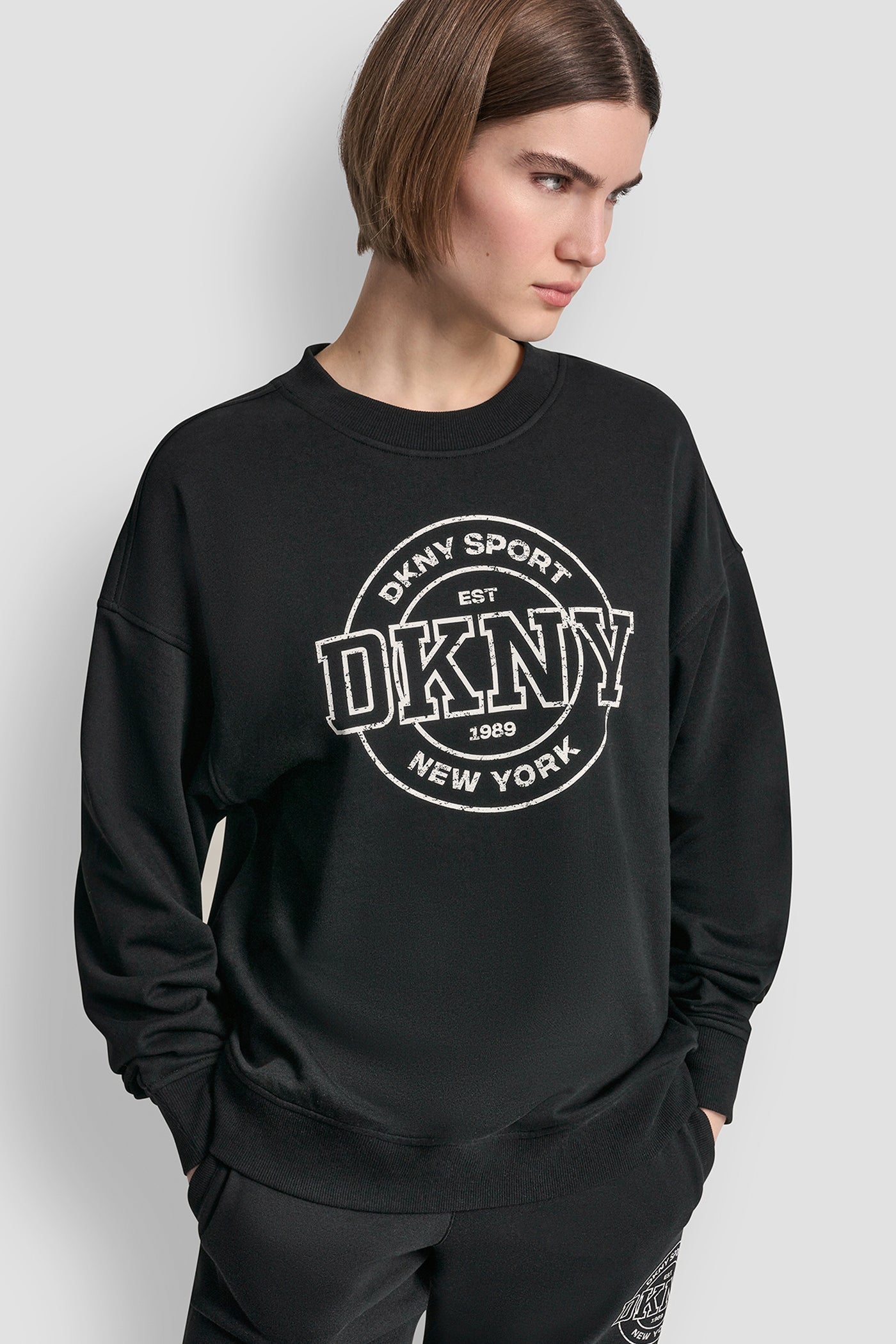 COLLEGIATE LOGO SWEATSHIRT