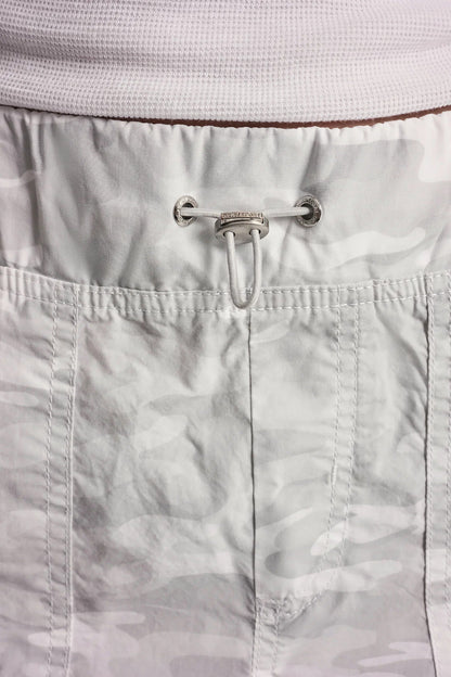 HIGH-RISE SLIM UTILITY JOGGER