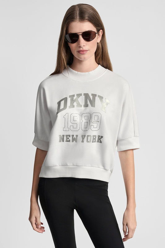 SHORT SLEEVE LOGO HIGH-LOW TEE