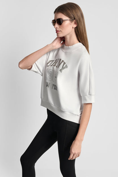 SHORT SLEEVE LOGO HIGH-LOW TEE