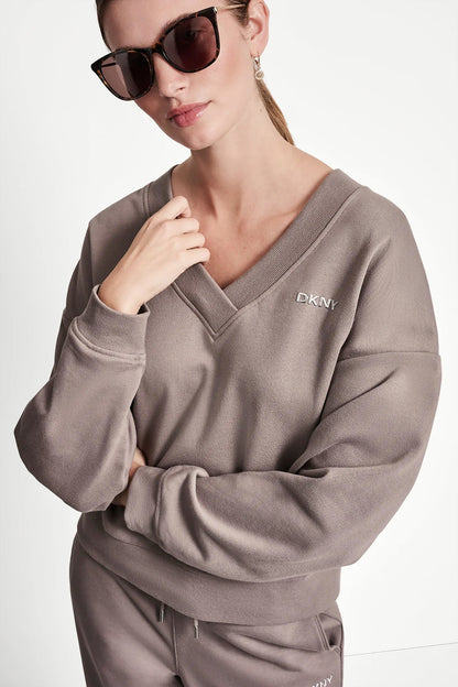METALLIC BUBBLE LOGO V-NECK PULLOVER