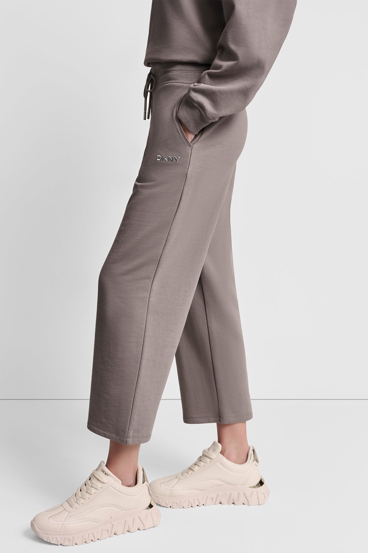 METALLIC BUBBLE LOGO CROPPED HIGH-RISE PANTS