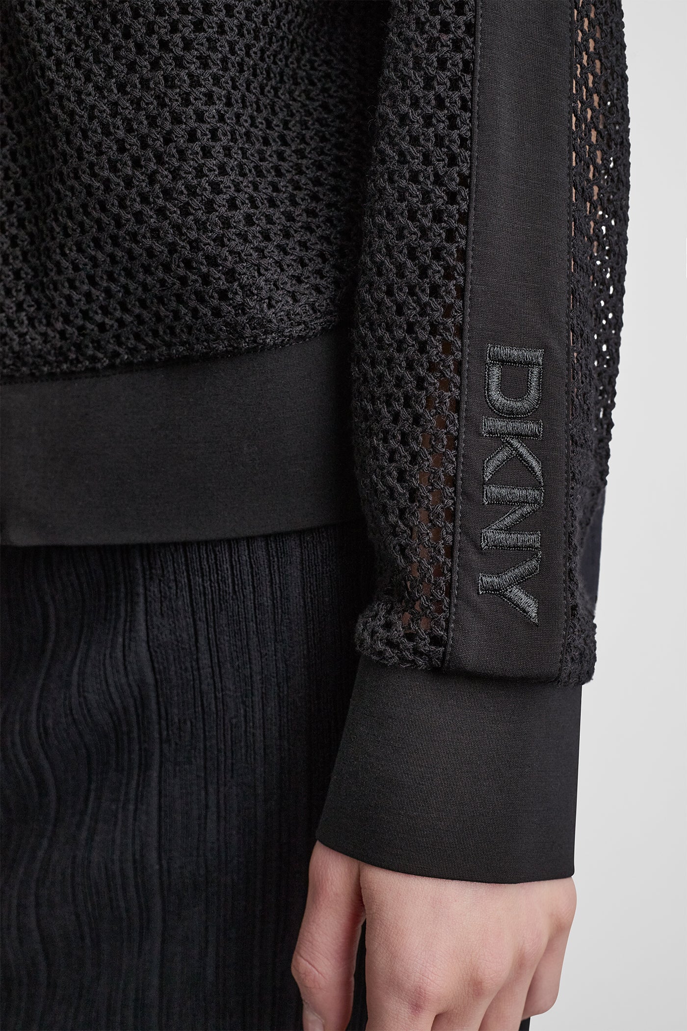 MESH LOGO ZIP-UP HOODIE
