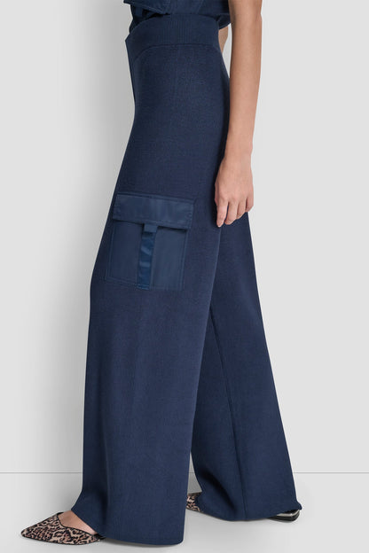 HIGH-RISE CARGO SWEATER PANT