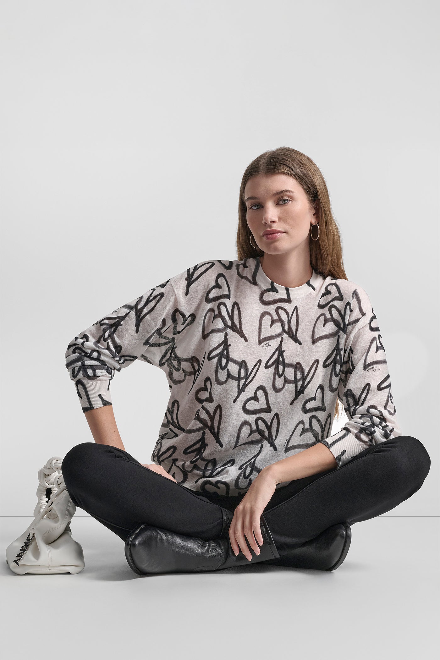 GRAFFITI HEART SWEATER