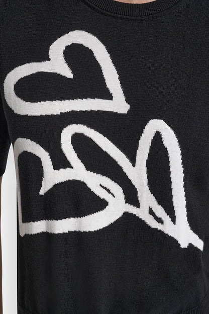 SHORT SLEEVE GRAFFITI HEART SWEATER