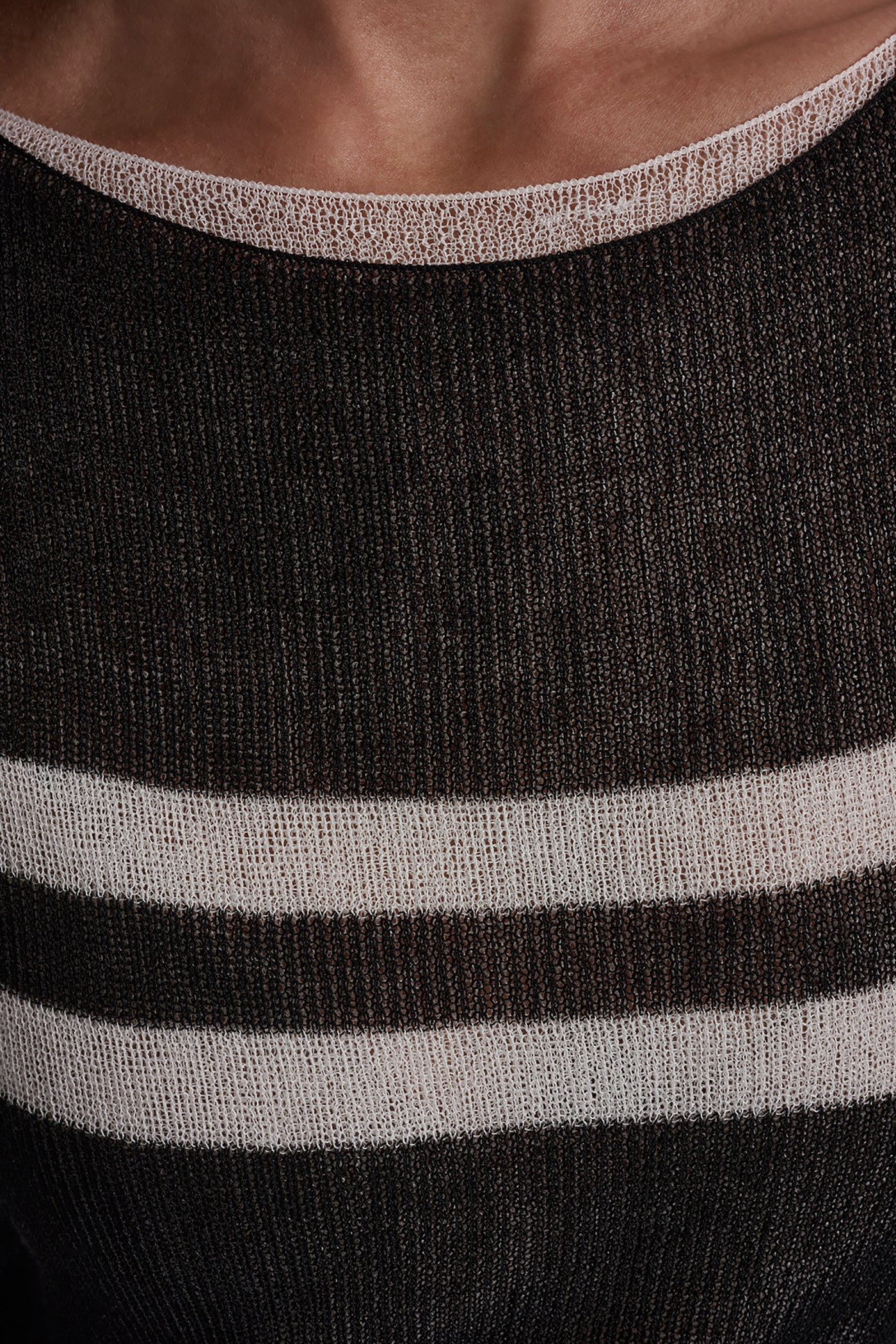 LIGHTWEIGHT STRIPED SWEATER